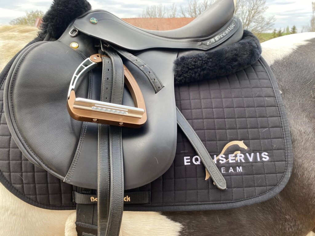 TIPY JAK DOBŘE NASEDLAT KONĚ