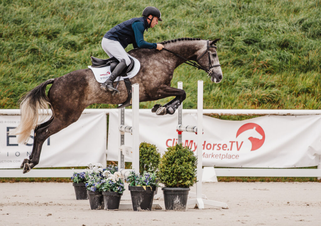 SKOKY – KDO DÁL A KDO VÝŠ?