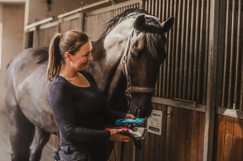 VÝHODÁM OSTŘÍHANÉHO KONĚ JSEM RYCHLE PŘIŠLA NA CHUŤ